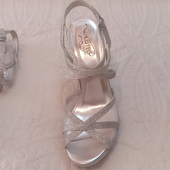 Unlisted by Kenneth Cole - Picture 6 of 12